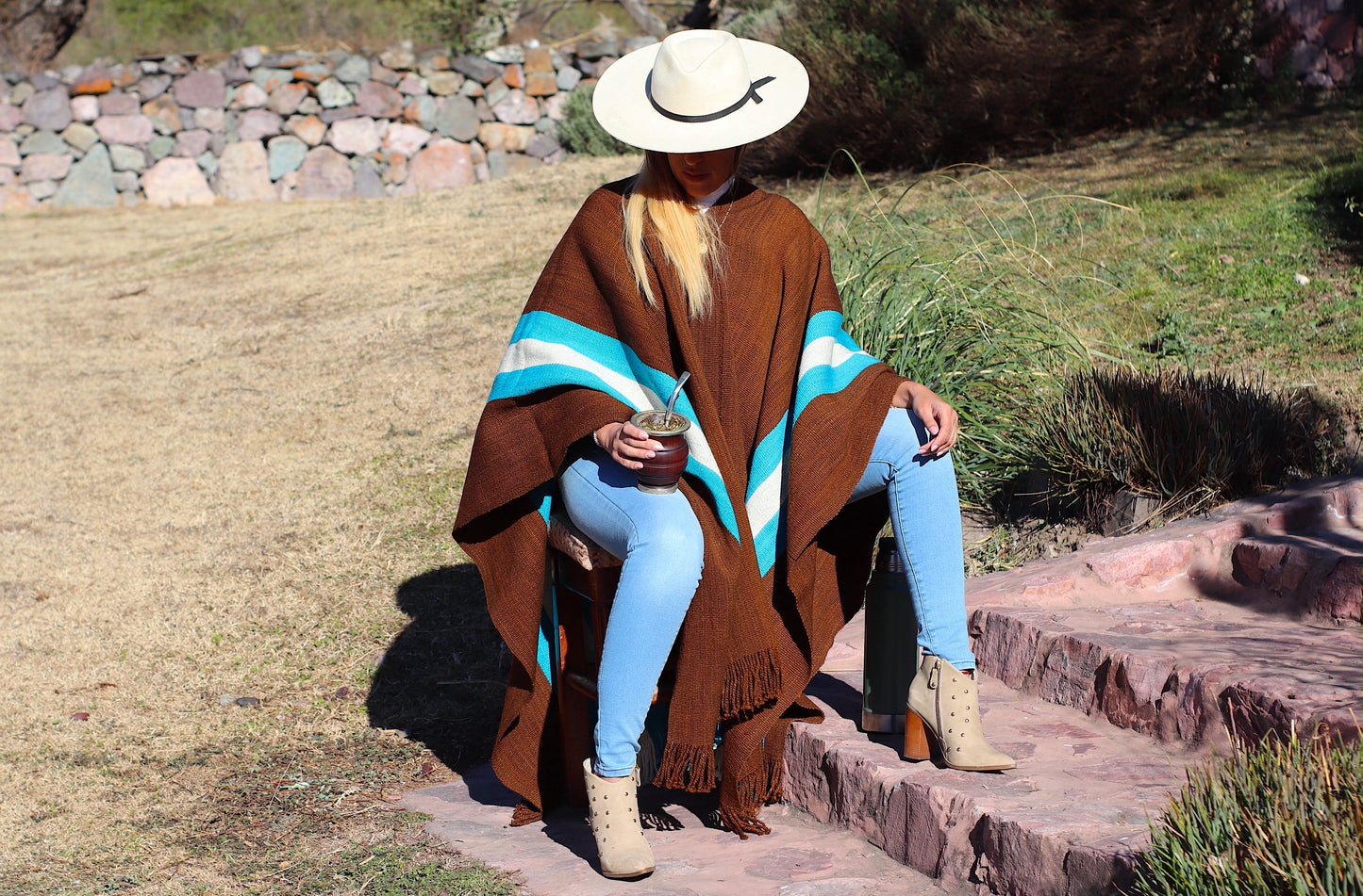 Poncho "Ayacucho" Telar Criollo