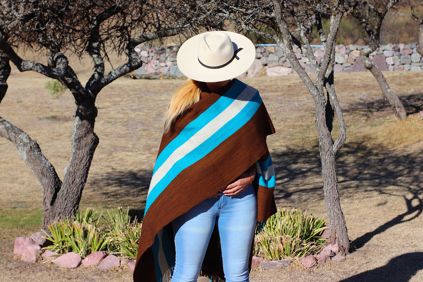 Poncho "Ayacucho" Telar Criollo