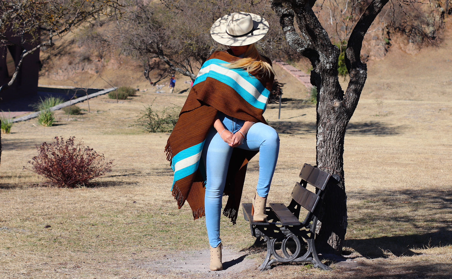Poncho "Ayacucho" Telar Criollo