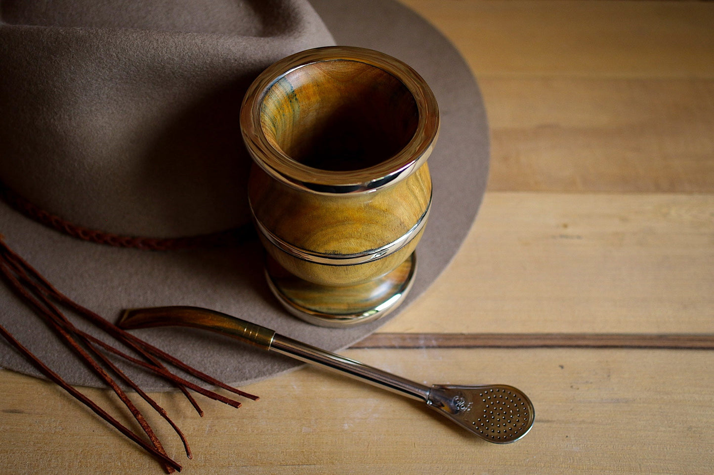 Mate de Palo Santo y Alpaca con Bombilla