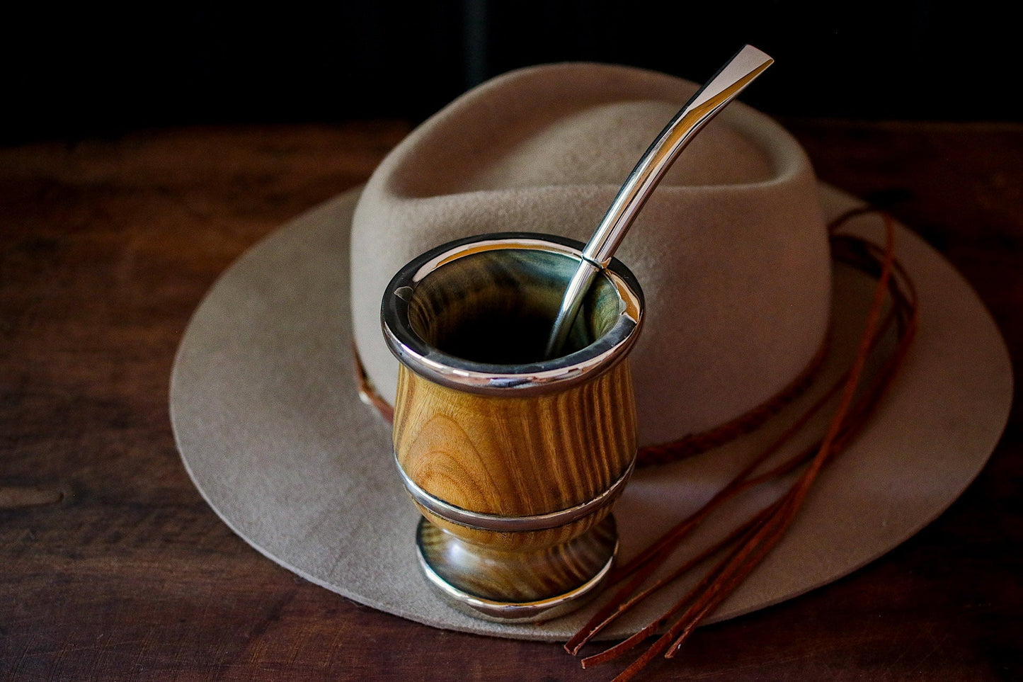 Mate de Palo Santo y Alpaca con Bombilla