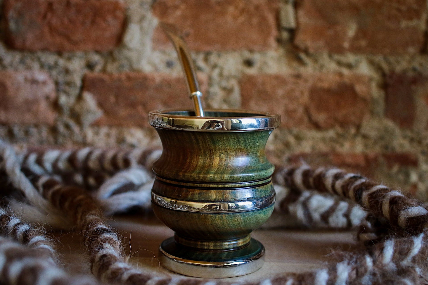 Mate de Palo Santo y Alpaca con Bombilla