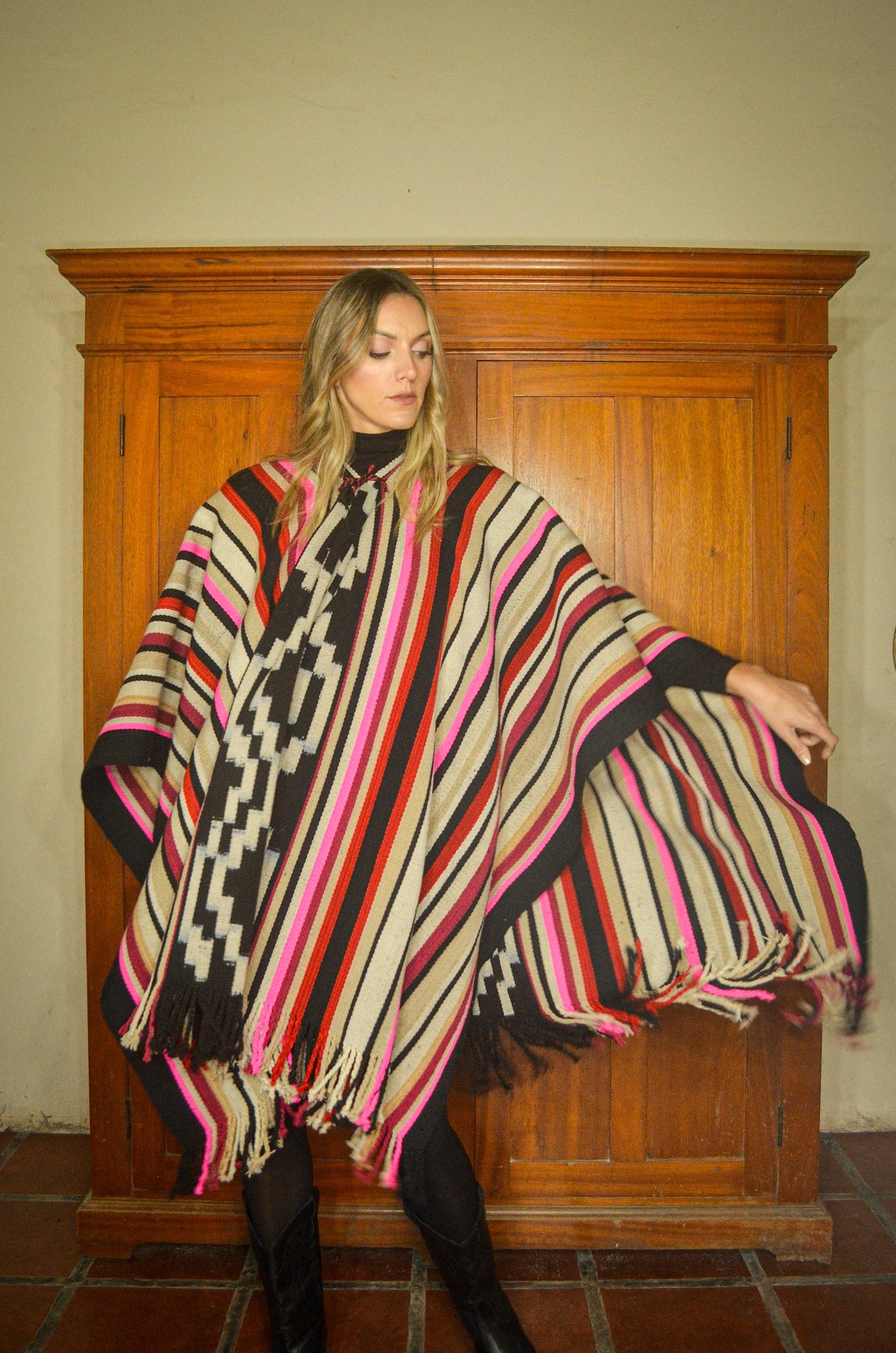 Poncho "Soberana" Obra en Telar Criollo