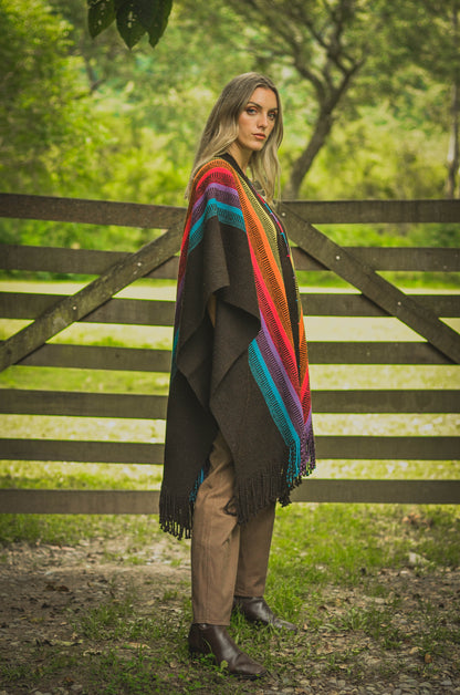 Poncho "Bernardina" Telar Criollo