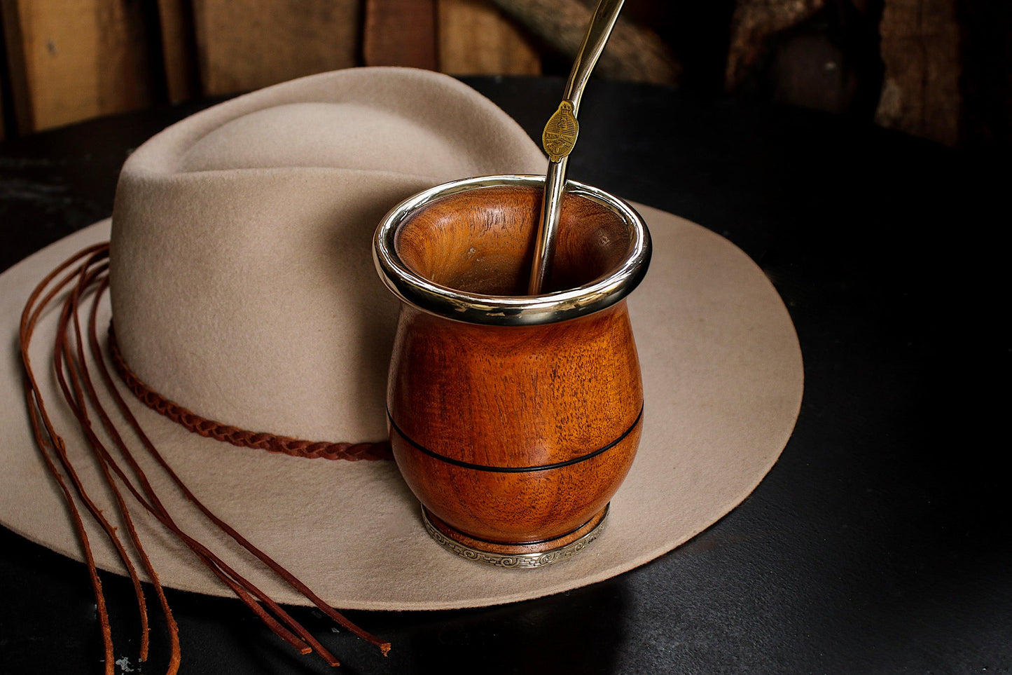 Mate de Algarrobo y Alpaca con Bombilla