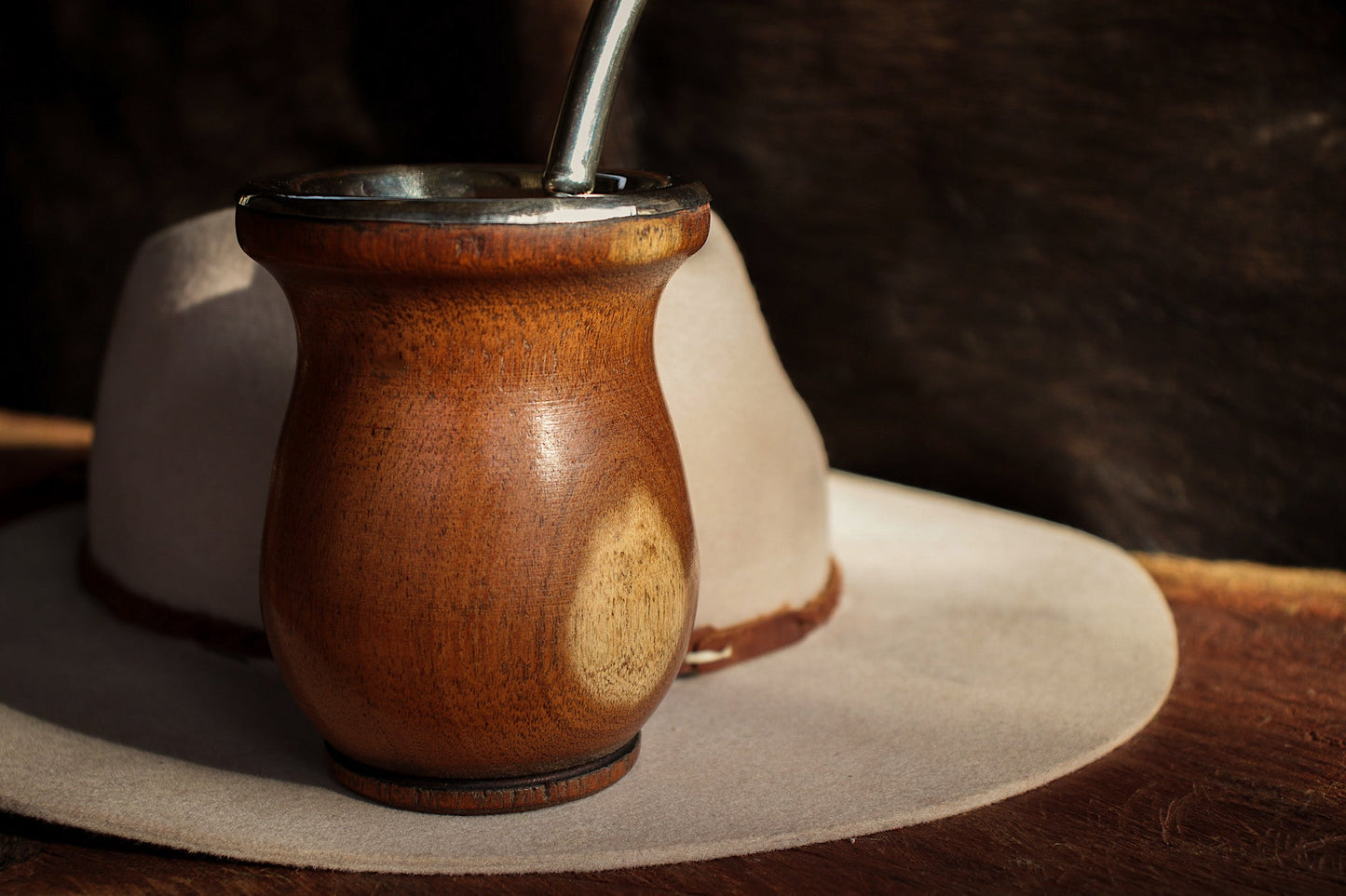 Mate de Algarrobo con Bombilla