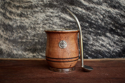 Mate de Algarrobo con Bombilla