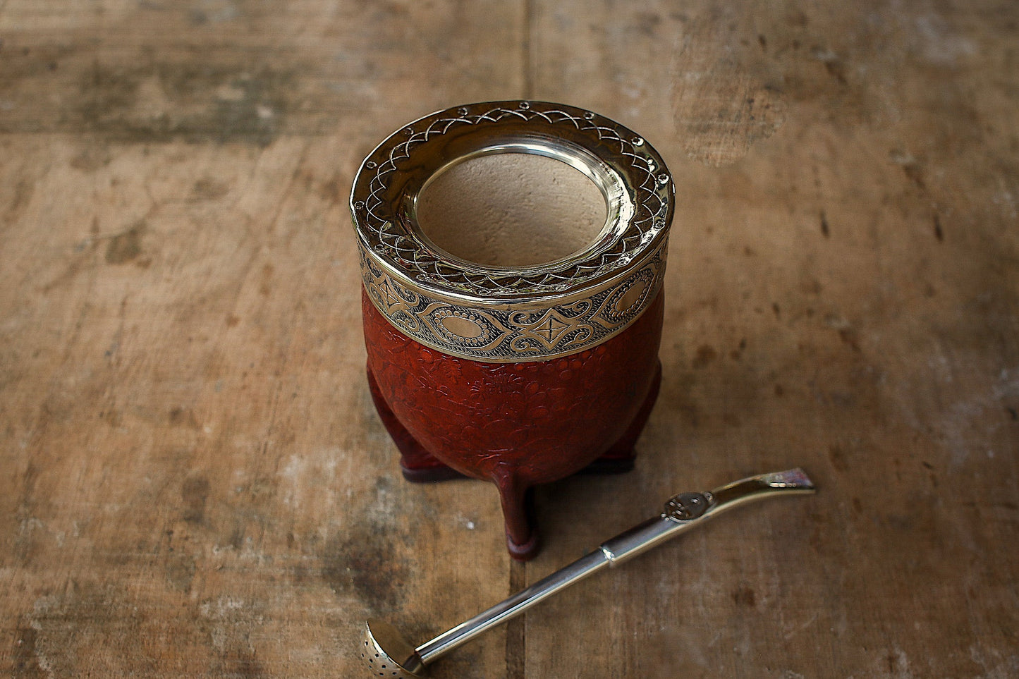 Mate Imperial de Cuero Repujado y Alpaca con Bombilla