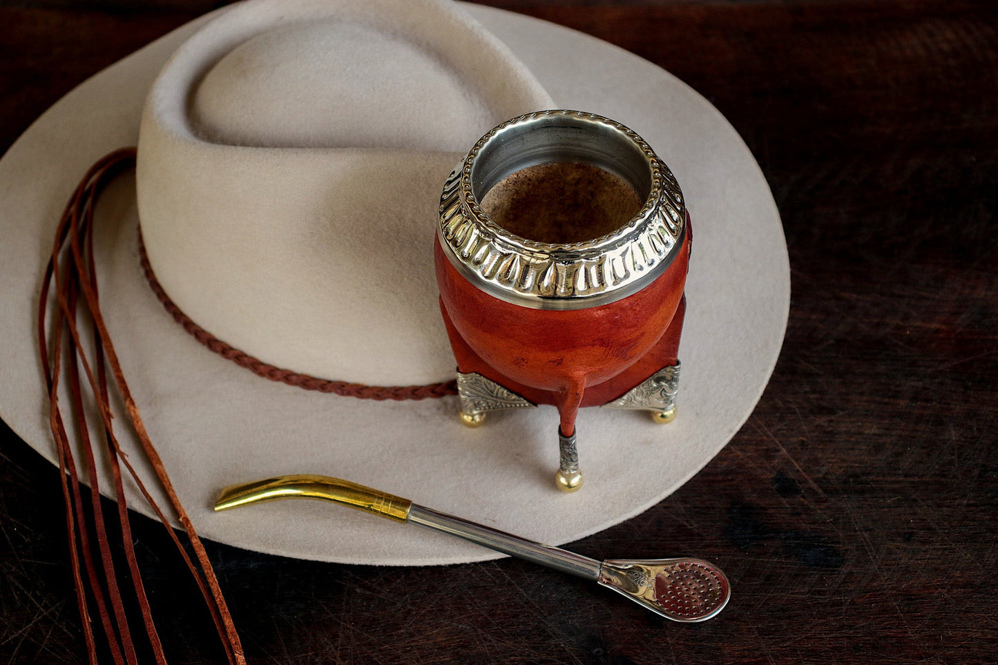 Mate de Cuero y Alpaca con Bombillón