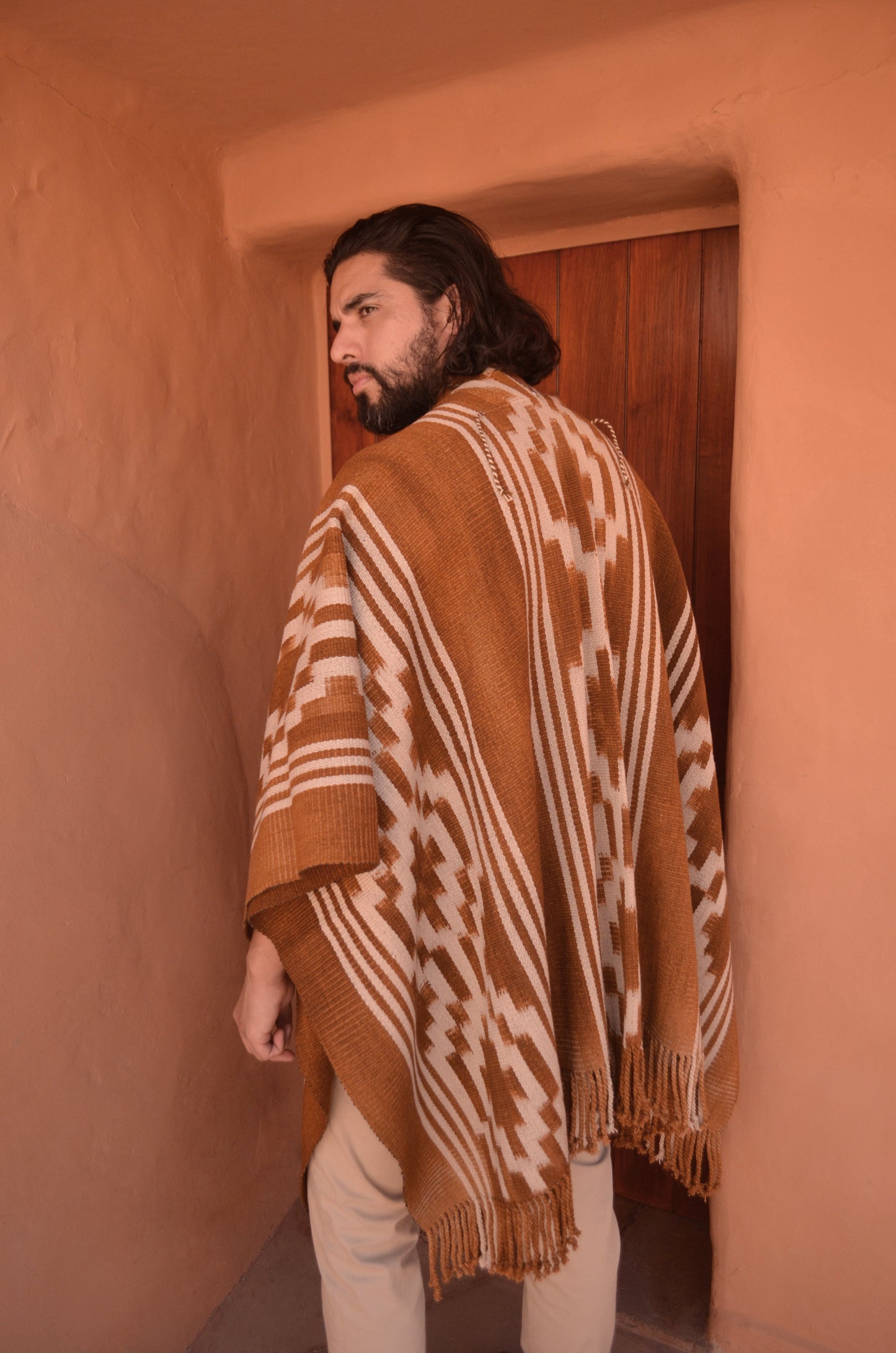 Poncho "De Lamadrid" Obra en Telar Criollo