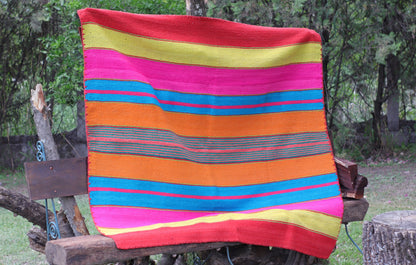 Puyo Antiguo Lana de Oveja en Telar