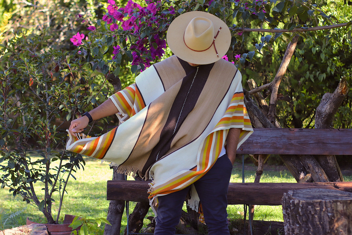 Poncho "Junin" Obra en Telar Criollo