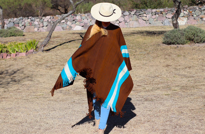 Poncho "Ayacucho" Telar Criollo