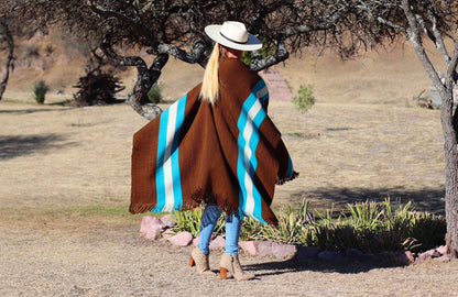 Poncho "Ayacucho" Telar Criollo