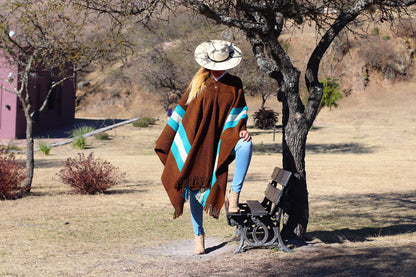 Poncho "Ayacucho" Telar Criollo