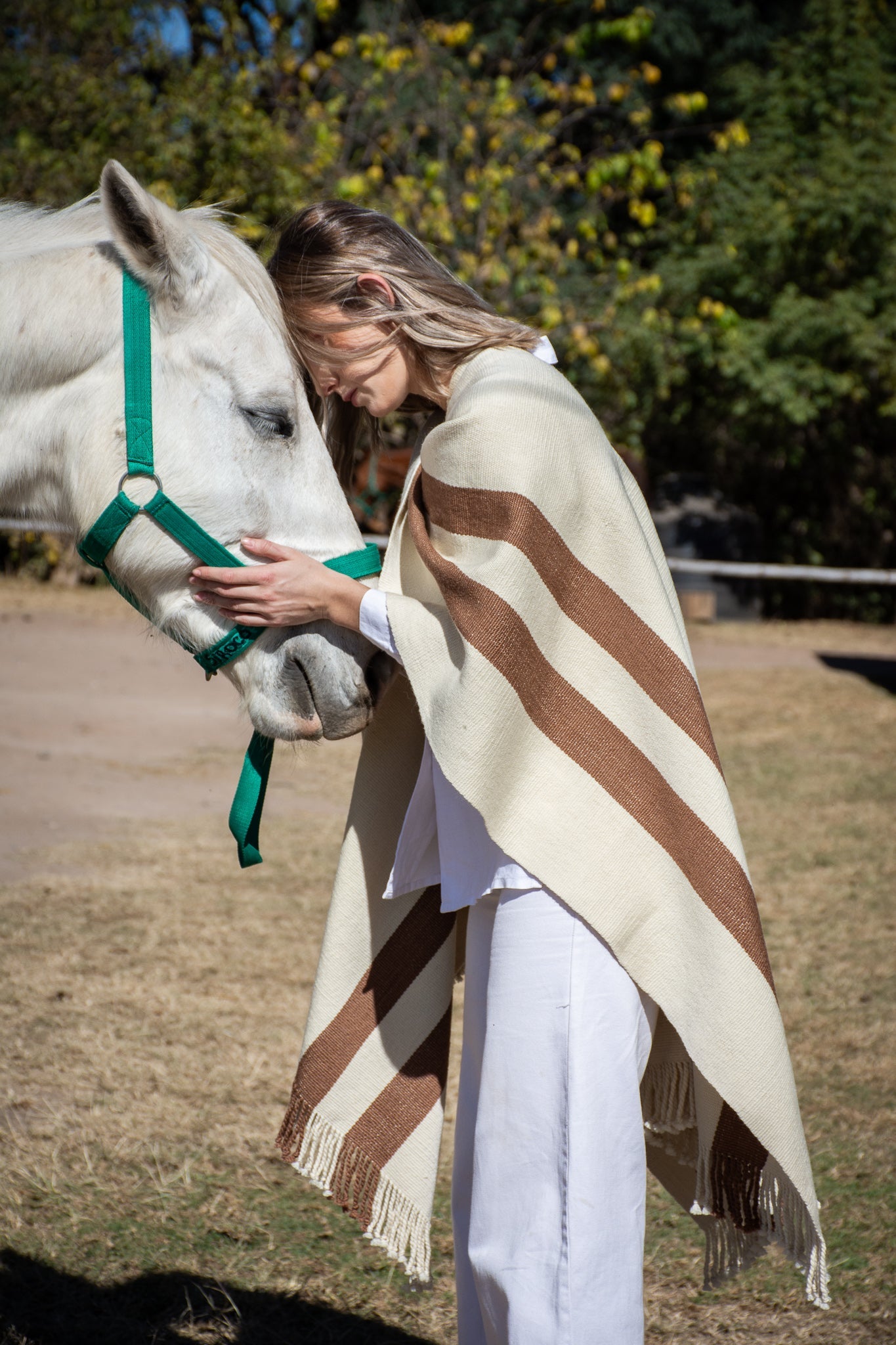 Poncho "Iraola" Obra Telar Criollo