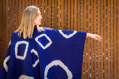 Poncho "Viamonte" Obra en Telar Criollo